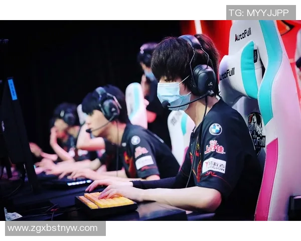 DOTA2盛宴揭秘FPX战队协作之道与胜利背后的默契与信任